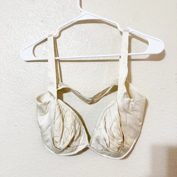 Deme By Gabriella Revolve Alyssa 3 Piece Co-Ord Set in Off White size medium - Picture 15 of 16